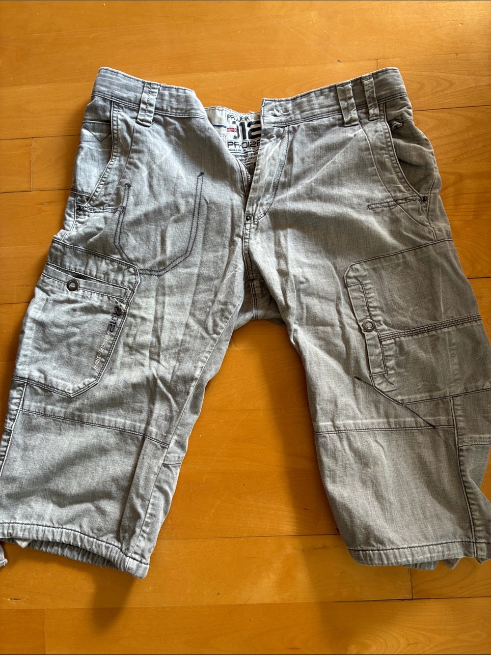 Ecko Unlimited Gray Cargo Men's Shorts